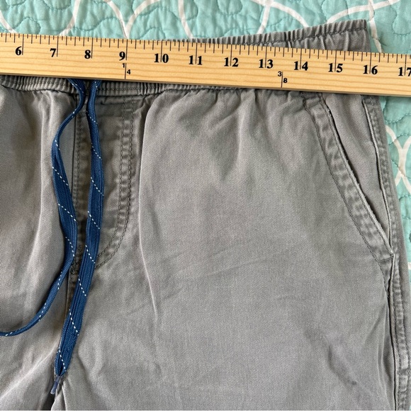 Aeropostale men’s M Gray joggers with drawstring elastic waste and cuffed - Picture 11 of 14